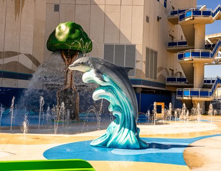 Texas State Aquarium dolphin fountain