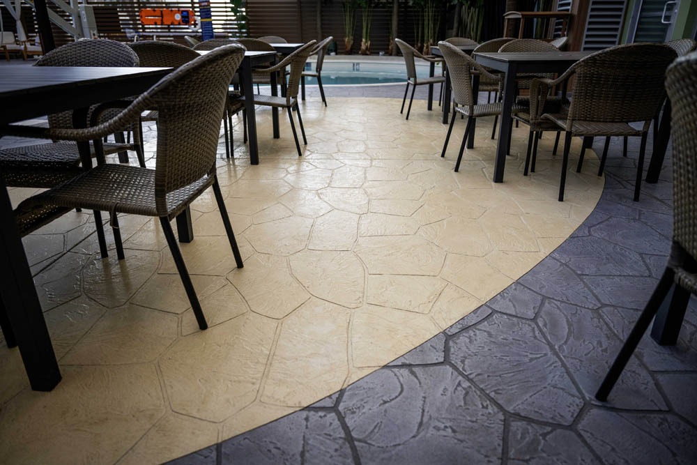 Tuscan Palos Verdes flagstone pattern in multiple colors at Island Waterpark