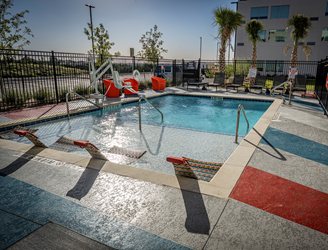 Modern Hotel, Pool Deck, Concrete Coating
Pool Deck Resurfacing
SUNDEK San Antonio
