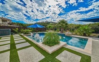 Classic Texture, Concrete Pool Deck
Pool Deck Resurfacing
Sundek
