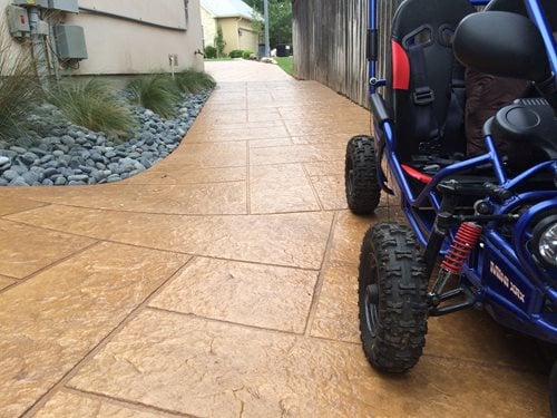 Sosa Boerne Tx Sun Stamp With Random Slate Tile Pattern (driveway Surface)
Driveways
Sundek
