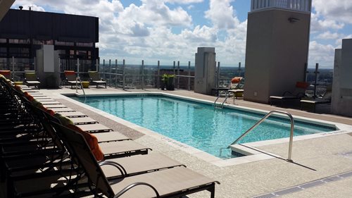 Skyhouse Pool Houston Tx
Hospitality - Hotel and Motel
Sundek
