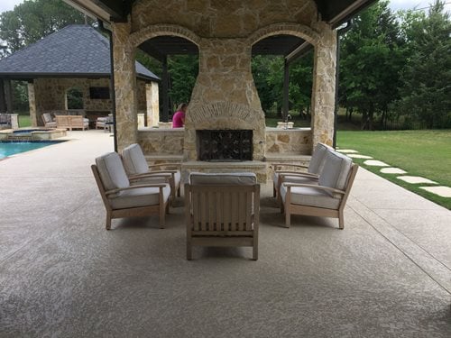 Nashville Cassic Texture With Agg Colors
Patios & Outdoor living
Sundek
