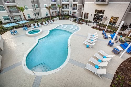 Commercial Pool Deck, New Orleans
Pool Deck Resurfacing
Sundek
