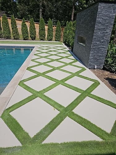 Diamond Pavers, Grass Joints
Pool Decks
SUNDEK of Nashville
