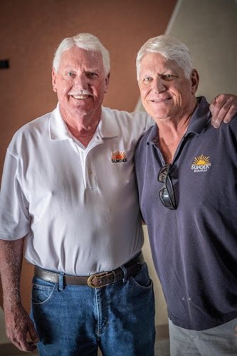 David & Andy Guy
Site
SUNDEK of Nashville
