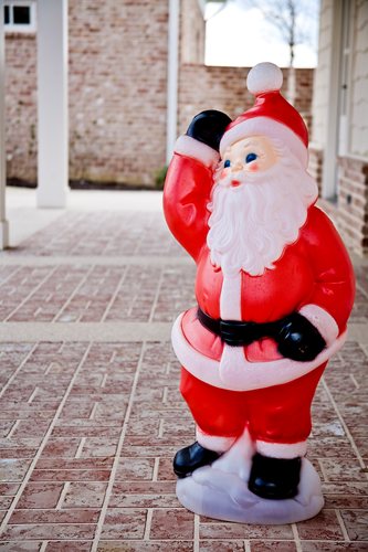 Front Porch, Winter Concrete Care, Santa Blow Mold
Site
Sundek
