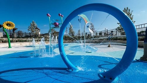 Waterparks
Splash Pads & Waterparks
Sundek
