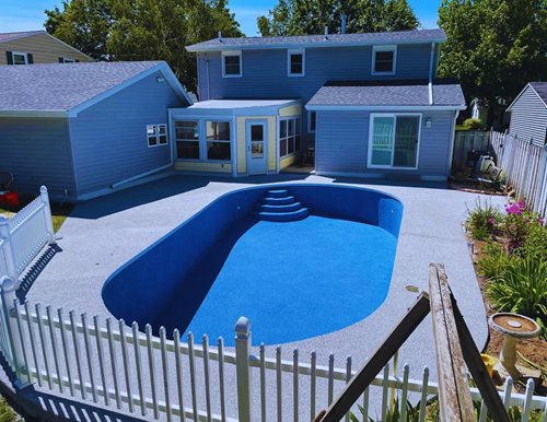 Gray Pool Deck Coating, Multi-Layer Coating System, Cushioned Pool Deck
SunPlay
Sundek
