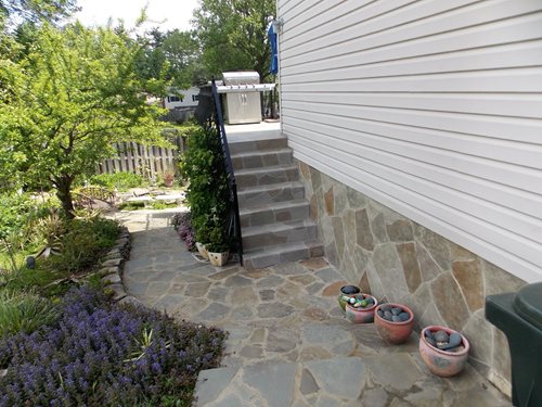 Barbett Residence, Sunstone Wall, Stairs And Elevated Patio
Vertical Applications
Sundek
