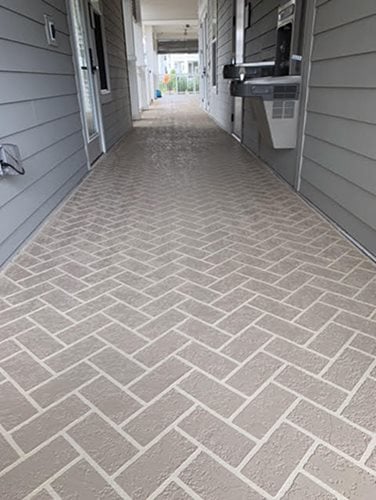 Herringbone Pattern
Walkways & Stairs 
Sundek
