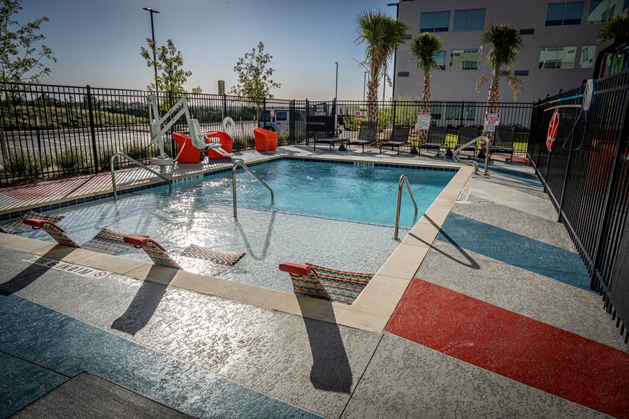 Modern Hotel, Pool Deck, Concrete Coating
Pool Deck Resurfacing
SUNDEK San Antonio
