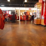 Restaurant & Retail